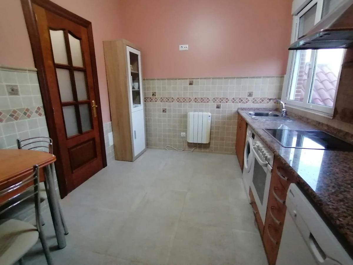 דירות אורניה Apartamento Turistico La Mies מראה חיצוני תמונה